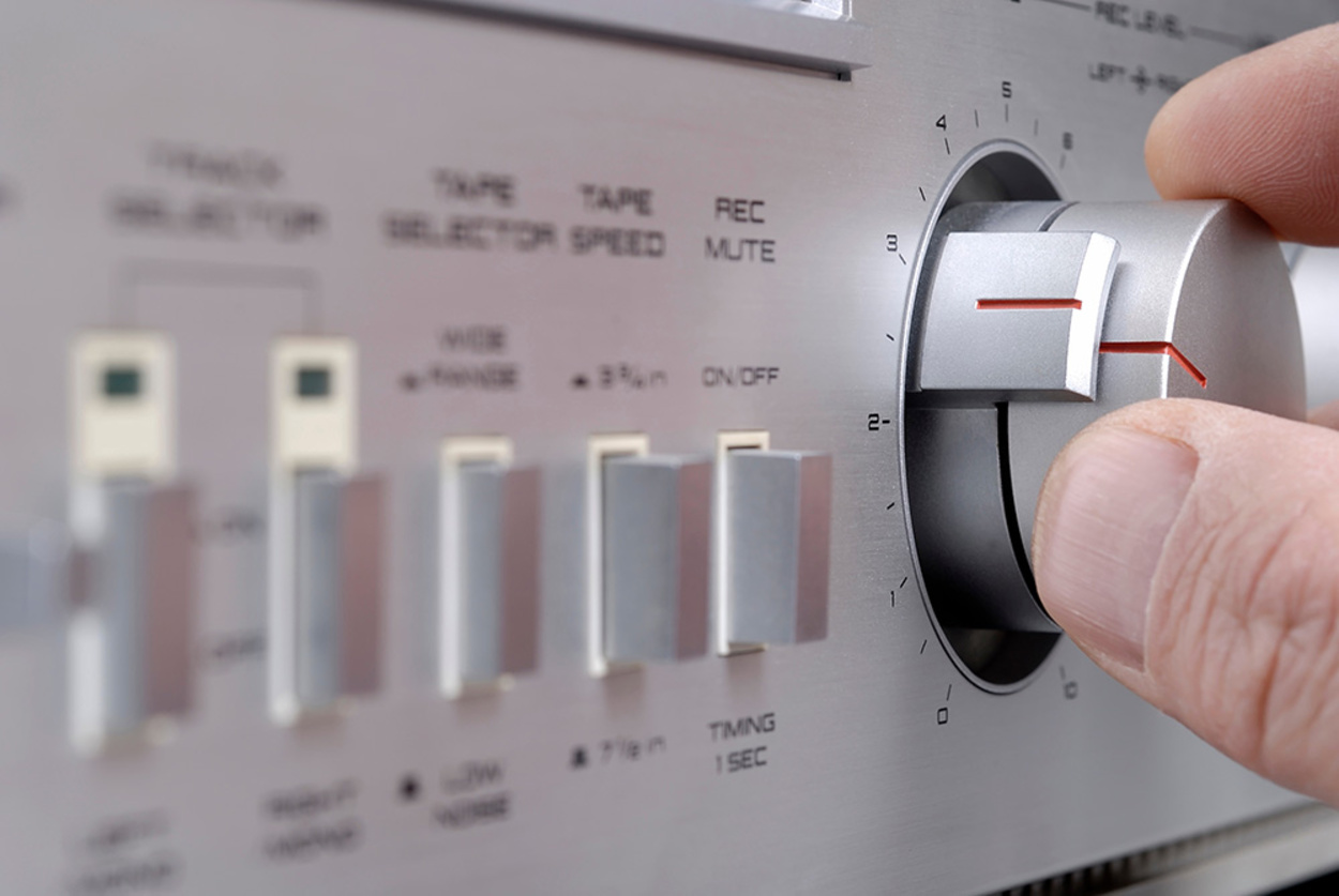 High Fidelity – HiFi bei Muster Elektro in Musterstadt